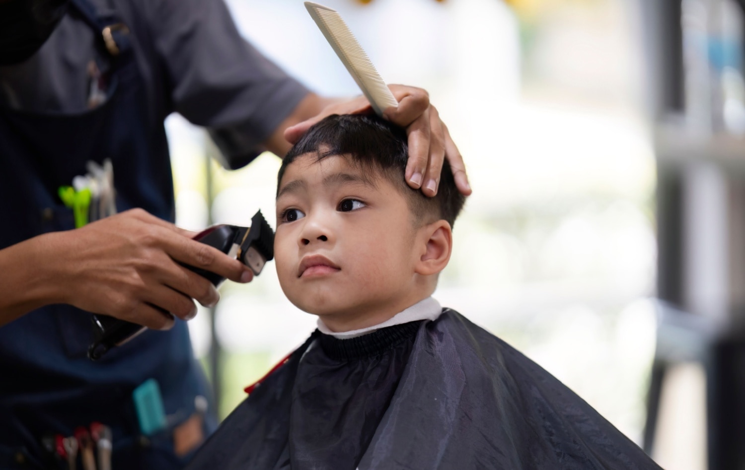 Inspirasi Potongan Rambut Anak Sekolah yang Rapi dan Stylish