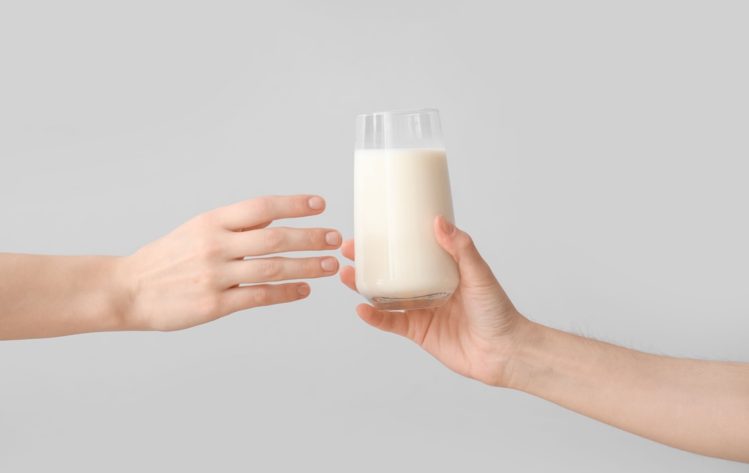 Apa Perbedaan Susu UHT dan Susu Bubuk? Cek di Sini!